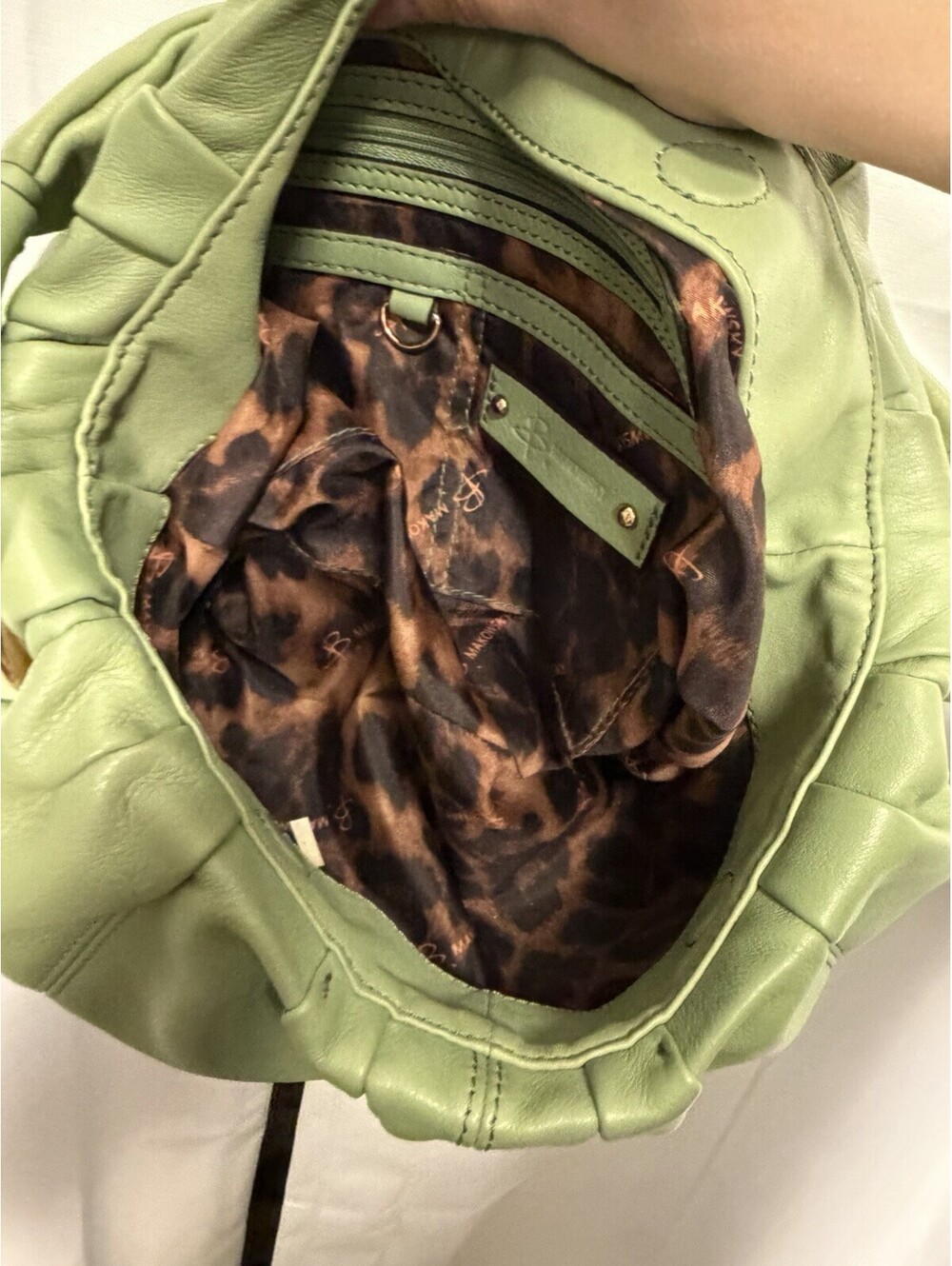 B Makowsky Green Leather Ruched Baguette Shoulder Bag With Rose Gold Hardware. - Picture 5 of 7